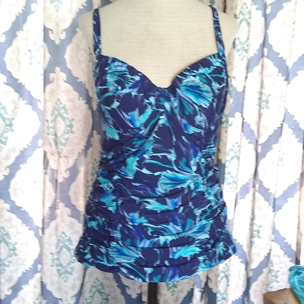 Mazu Swim Tankini Top NWOT